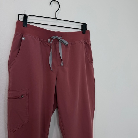 Figs Zamora Jogger Scrub Pants Mauve Pink Size Medium Petite - Picture 3 of 7